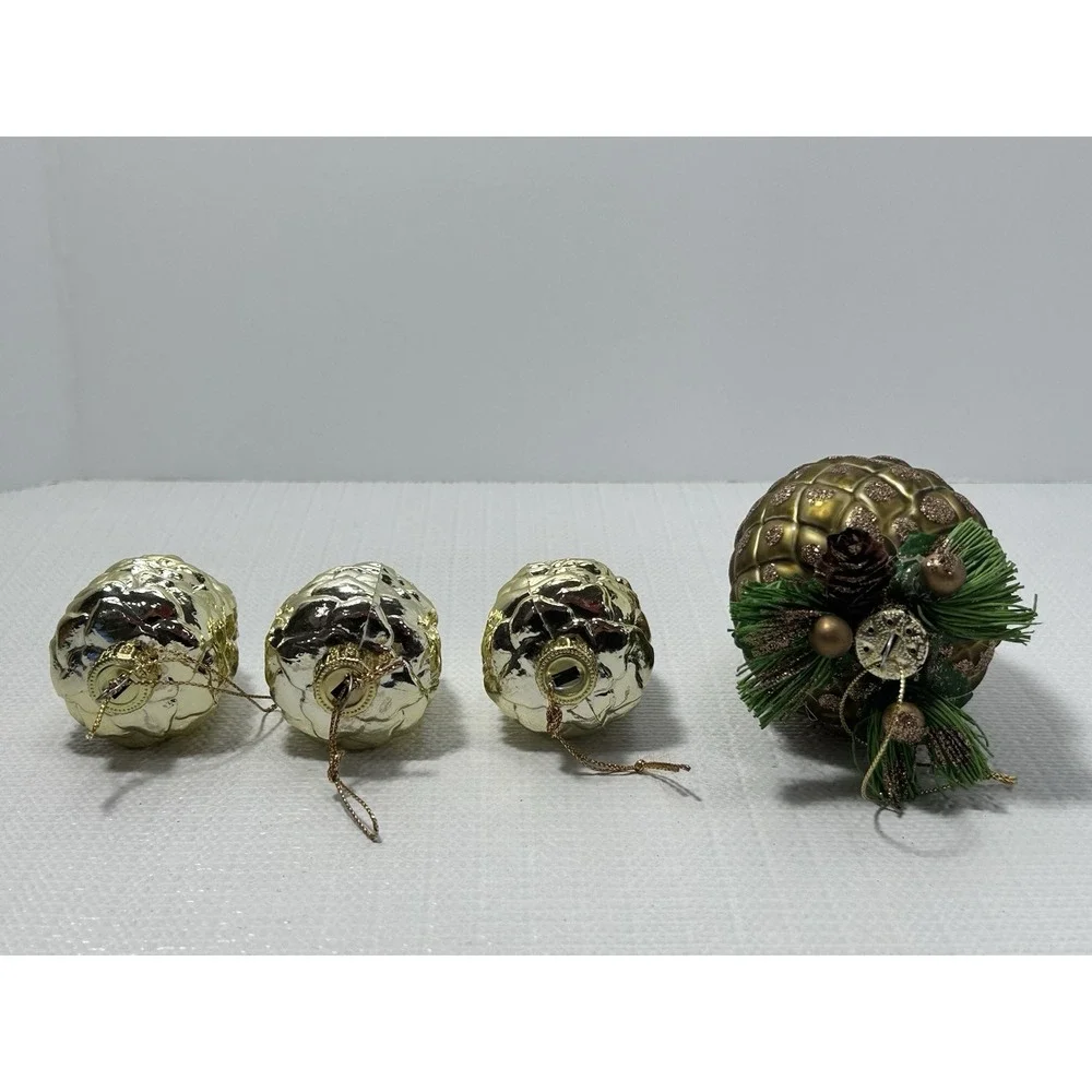 4 Vintage Pinecone Christmas Holiday Tree Ornaments Granny‎ Core Country Core
